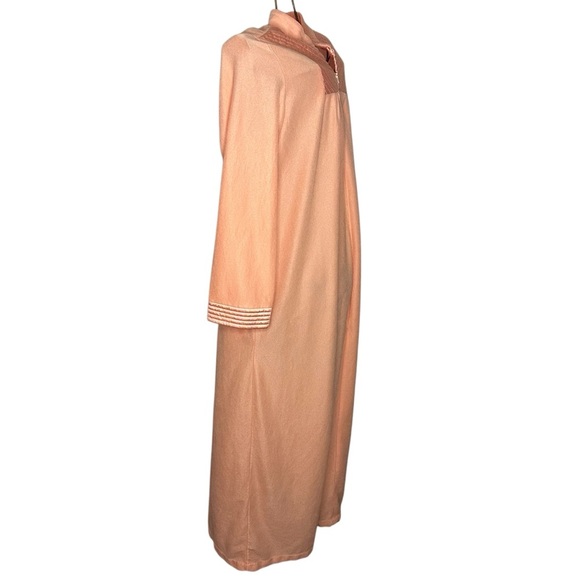 Lara Dee Vintage Half Zip Night gown / Night Dress - Women’s Size M - Peach - Picture 2 of 9